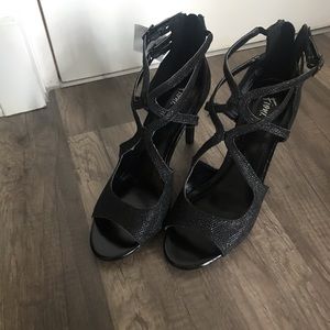 Women’s open toe heels!